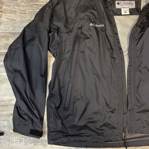 Columbia Titanium Hooded Windbreaker Jacket men's XL used, black
