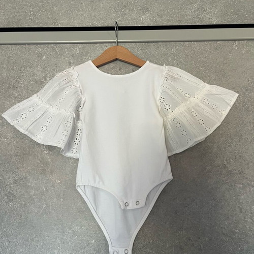 Zara girls' bodysuit in white, like new