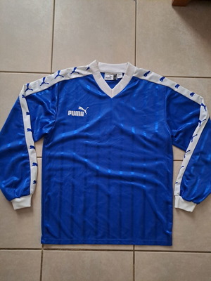 Puma Vintage 90s Long Sleeve Football Shirt like new