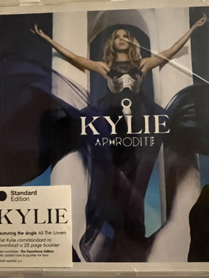 Kylie Minogue Aphrodite CD, τυπική έκδοση