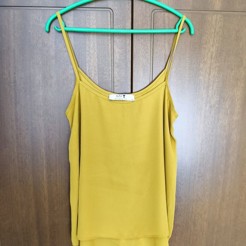MY T women's top new, medium, yellow