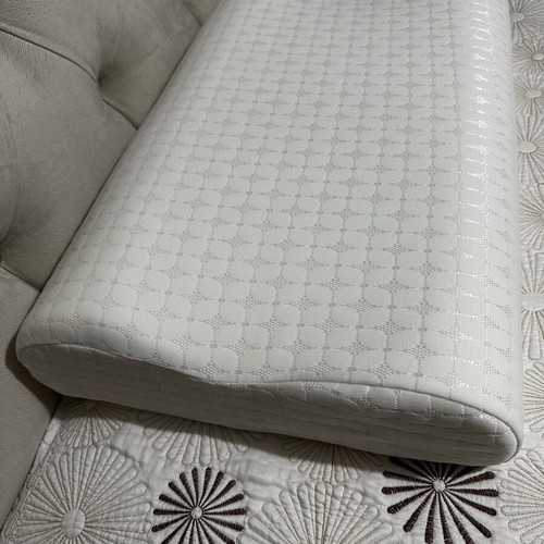 Soft Dream memory foam sleep pillow