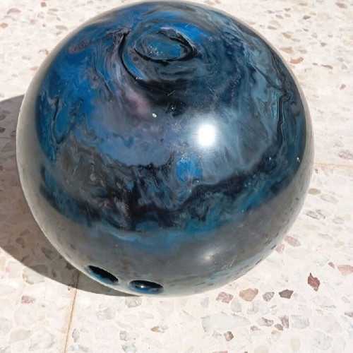 Columbia 300 White Dot X bowling ball like new, polyester, 4.7 kg