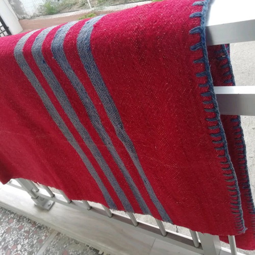 Woolen Loom-Woven Textile like new, 140x188 cm