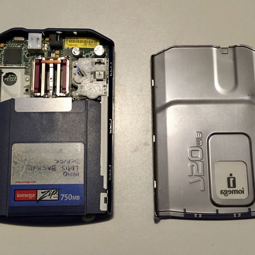 Iomega 32450 Zip 750MB Firewire used