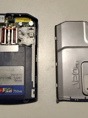 Iomega 32450 Zip 750MB Firewire used