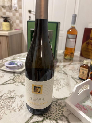 Moscato d'Asti wine new