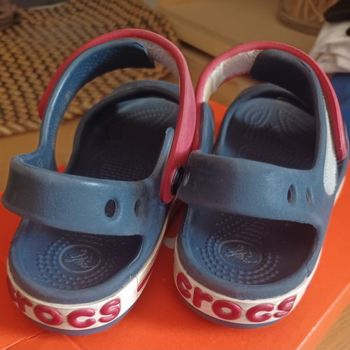 Crocs sandals like new, size C9 26, blue and red