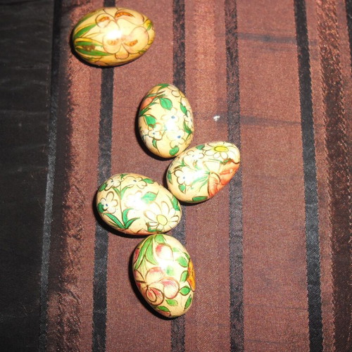 Papier Mache Miniature Eggs like new, set of 5, hand-painted