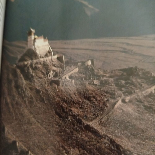 Tibet travel and culture guidebook