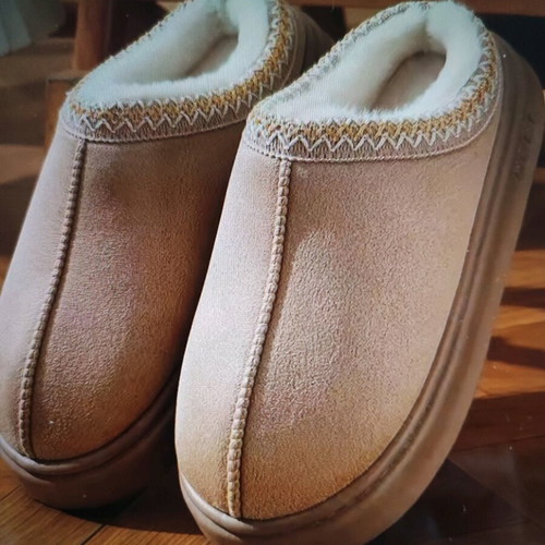 Slippers new size 38 beige and brown