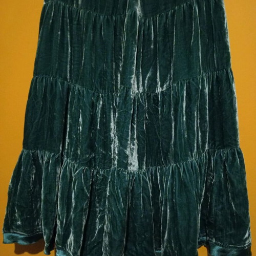 Cortefiel long velvet skirt new, size 42, green turquoise