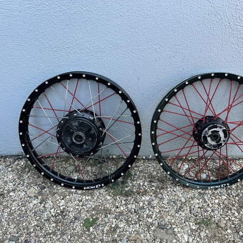 Racing Boy pierced rims for Crypton X