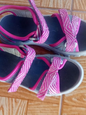 Sandals size 30 like new, gray and pink