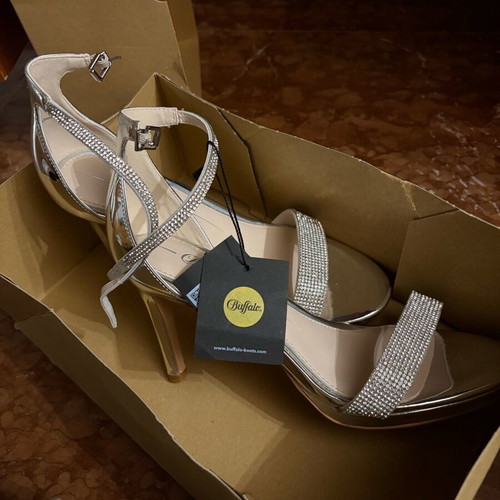Buffalo silver strass heels like new