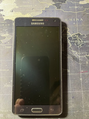 Mobile phones used, pack for spare parts