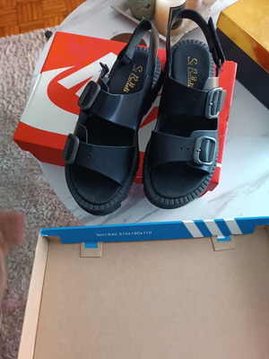 Sandals like new, size 40, black