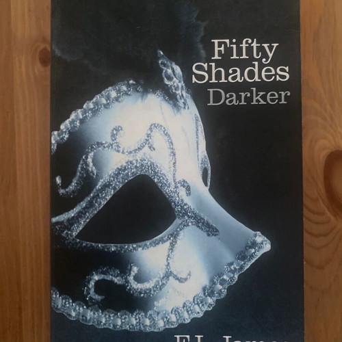 Fifthy Shades Darker by E. L. James used, English edition
