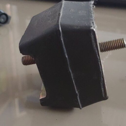 Renault 12 engine mount new