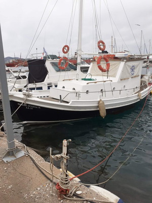 Τρεχαντήρι μεταχειρισμένο 9,7 μέτρα, 75 HP πετρέλαιο, ξύλινο με GPS και ραντάρ