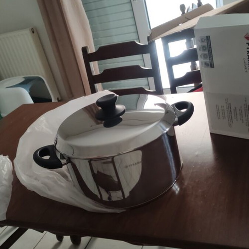 Pyramis pot 26cm 7.2 lt new