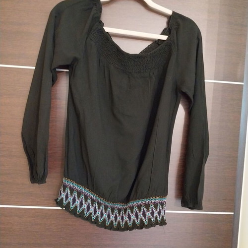 Women's blouse with embroidery, size S, black