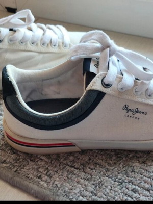 Pepe Jeans canvas sneakers used, size 42, excellent condition