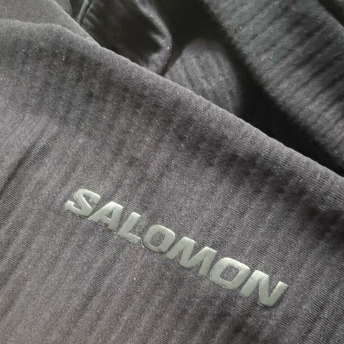 Salomon Essential Lightwarm Hoodie Stretch black, like new, size L