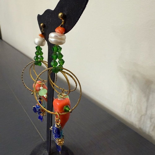 Handmade earrings like new with beads, pearls, coral and metal details
