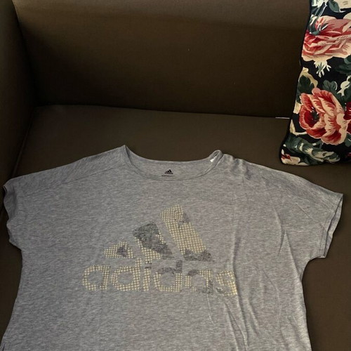 Adidas gray shirt new, size S with gold letters