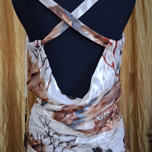 Official dress with silk.