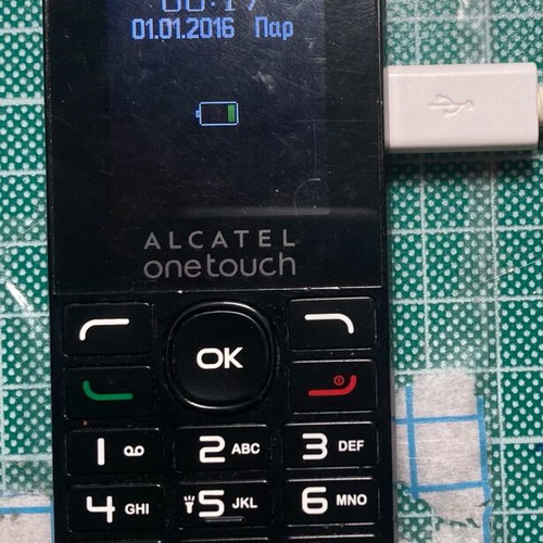 Alcatel 1016d like new with new battery and flashlight