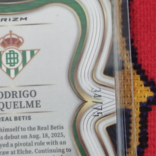Rodrigo Riquelme 2025-26 Panini Select La Liga Mezzanine Tie-Dye Prizm card like new