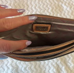 Axel polymorphic handbag like new, multicolor handheld
