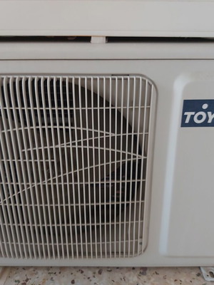 Toyotomi Air Conditioner 14,000 BTU used