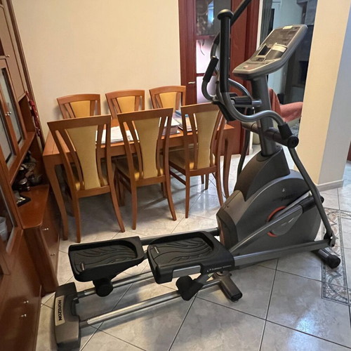 Horizon Elite E4000 elliptical machine used, for parts or repair