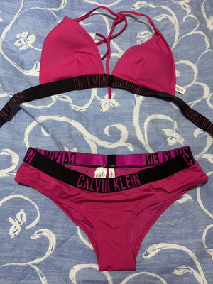 Calvin Klein bikini set like new, fuchsia with black elastic band