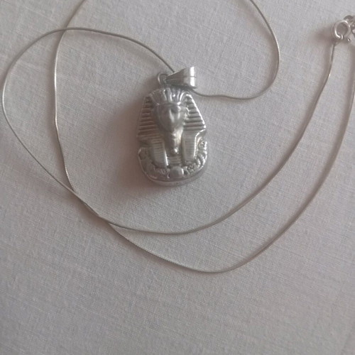 Egyptian Pharaoh Cleopatra pendant new, silver