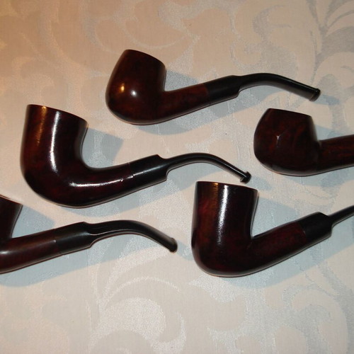 Collection of 5 tobacco pipes like new