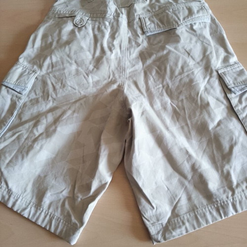 Men's Bermuda shorts size S beige like new