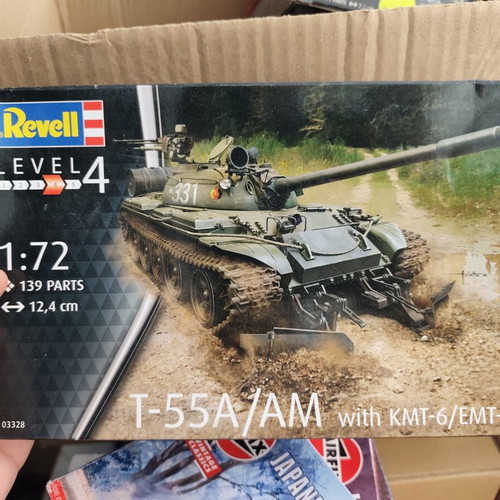 T-55 A/AM Tank Model Kit 1/72 Scale New