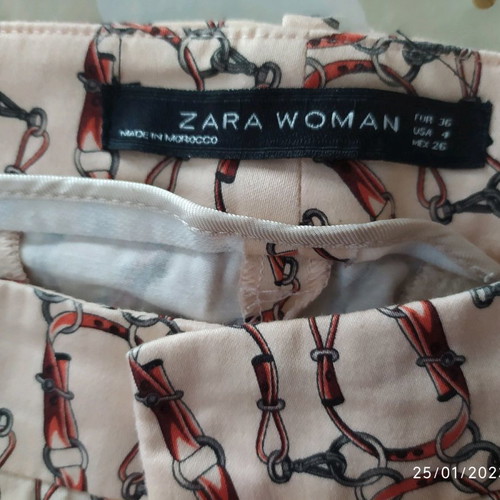 Women's spring pants used with modern designs