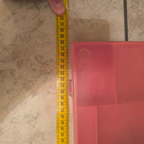 Plastic organizing case like new with compartments