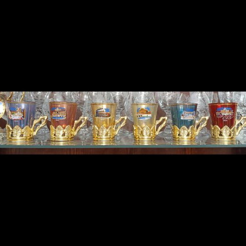 Roma collectible shot glasses set of 6 like new