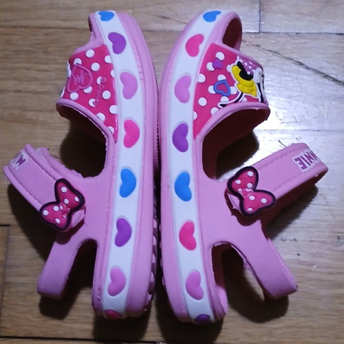 Minni Mouse sandals size 20-21