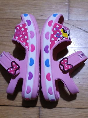 Minni Mouse sandals size 20-21