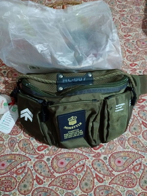 Τσαντάκι μέσης Army Green καινούργιο με πολλές τσέπες και φαρδύ ιμάντα