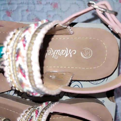 Modern kids sandals size 29 like new, beige brown