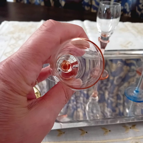 Set of four vintage stemmed glasses in blue and salmon shades like new