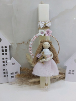 Scented candle with handmade macrame doll new, vanilla aroma